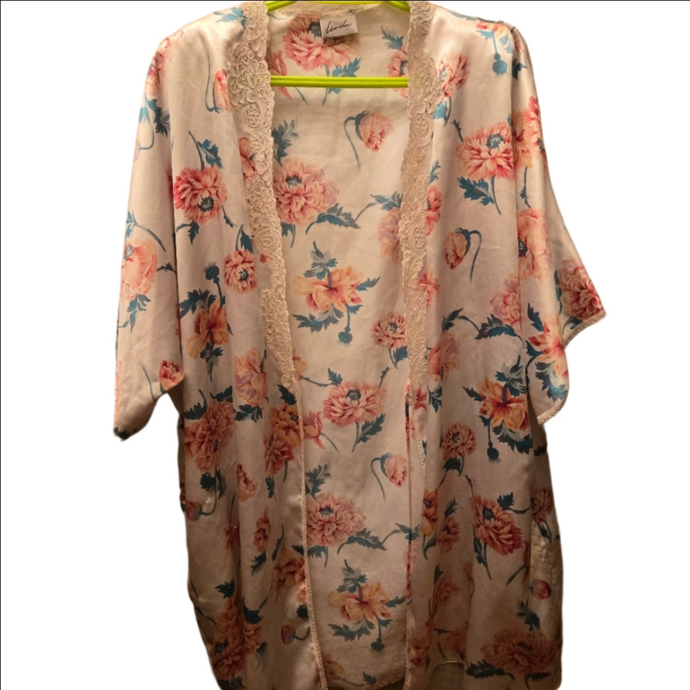 Vintage Floral Satin Robe Top – Cottagecore / Romantic